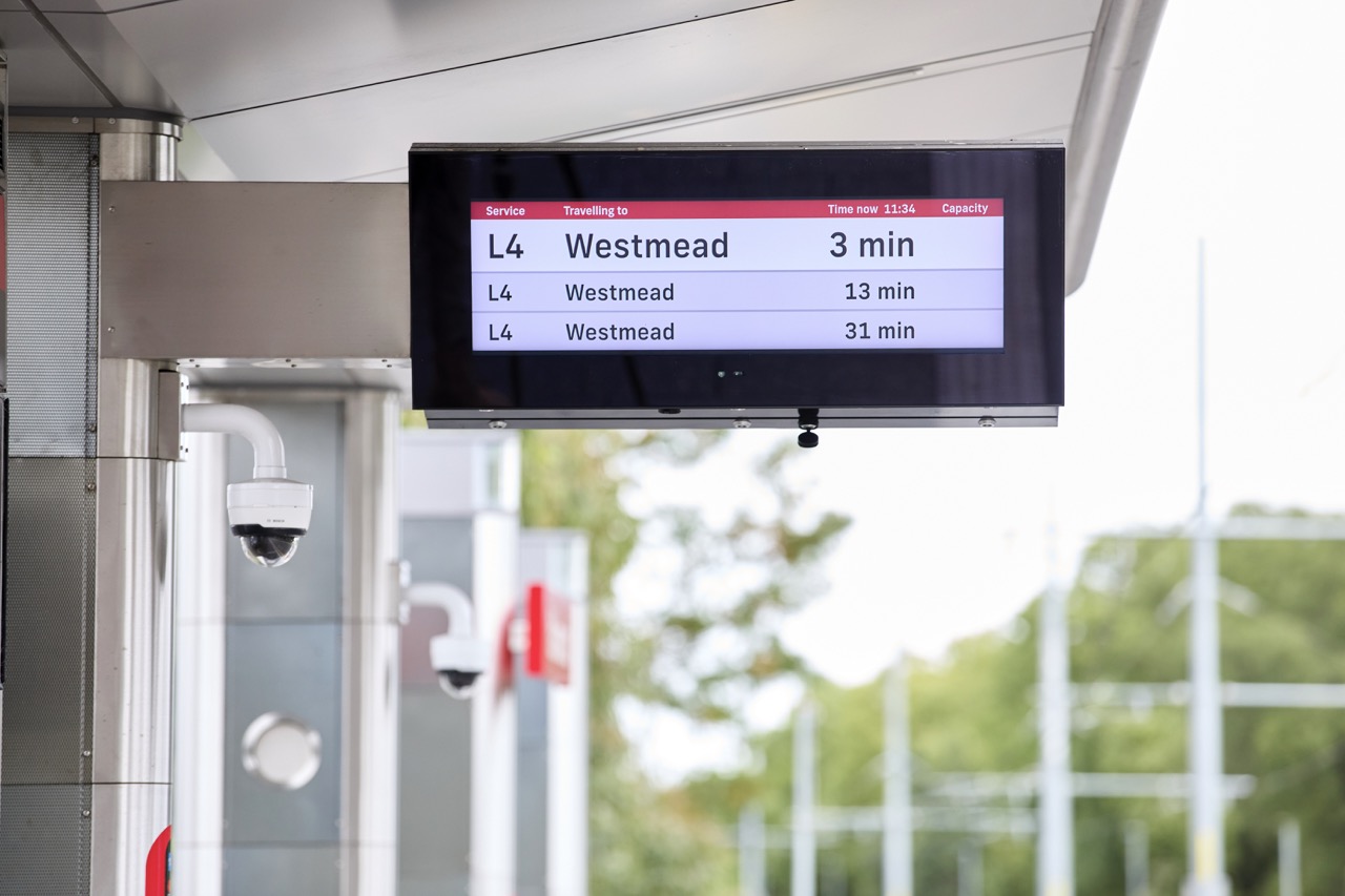 Passenger information display Large